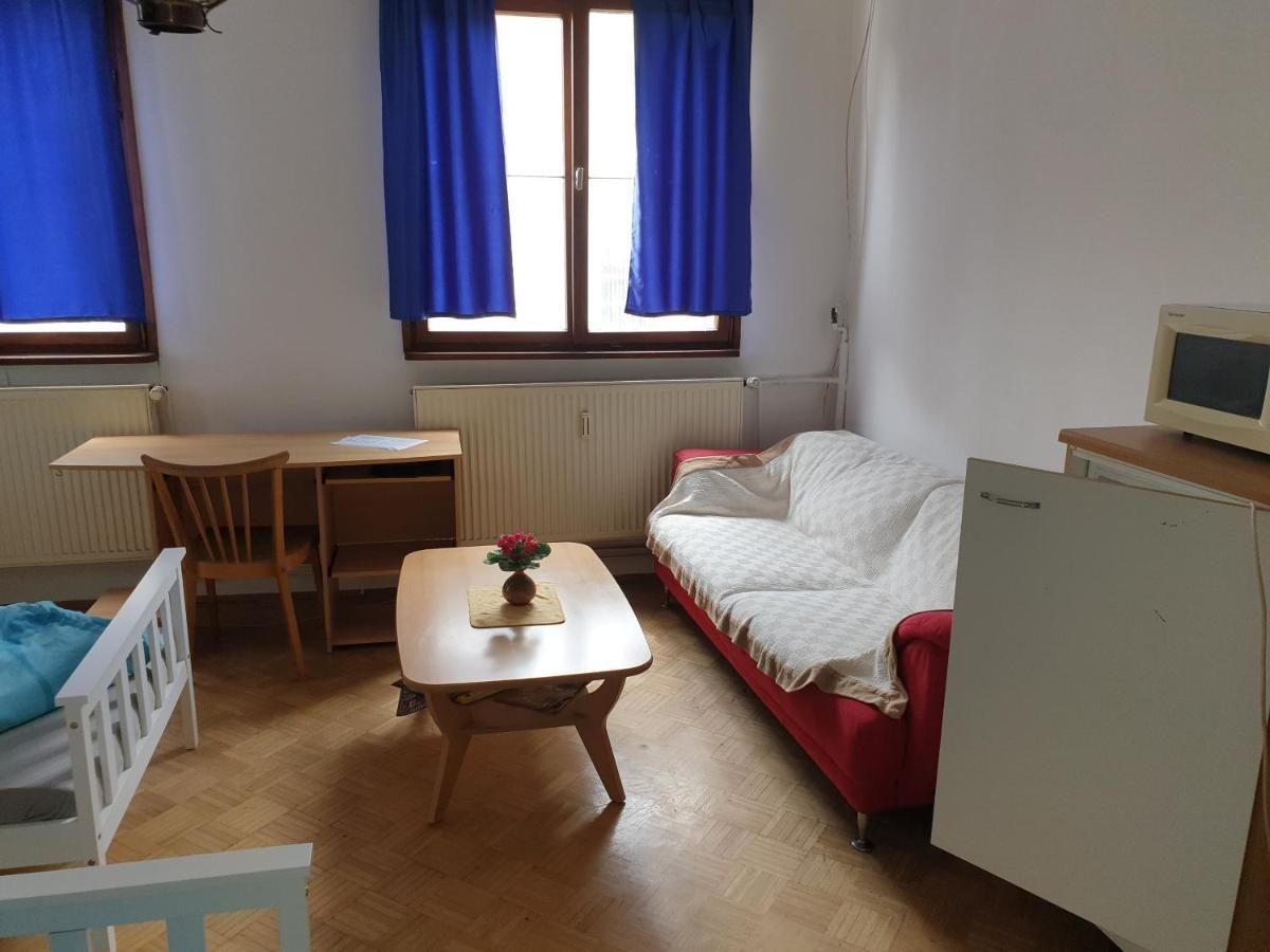 Pension Engel Hotell Pfullendorf Exteriör bild