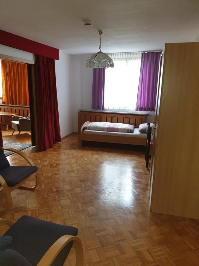 Pension Engel Hotell Pfullendorf Exteriör bild