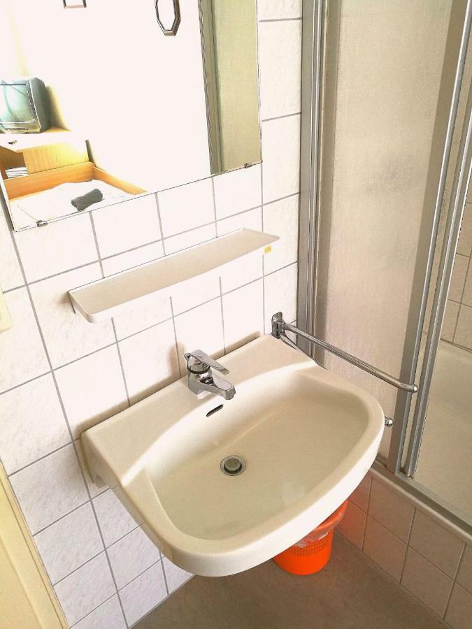 Pension Engel Hotell Pfullendorf Exteriör bild