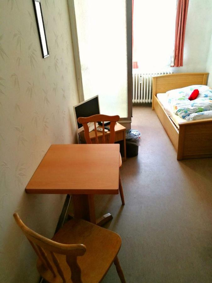 Pension Engel Hotell Pfullendorf Exteriör bild