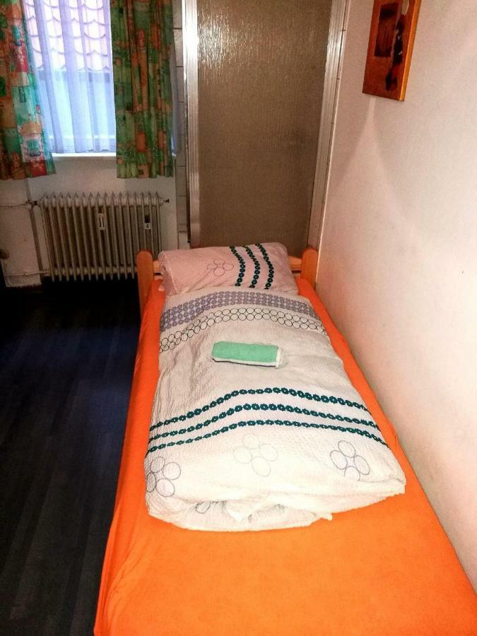 Pension Engel Hotell Pfullendorf Exteriör bild